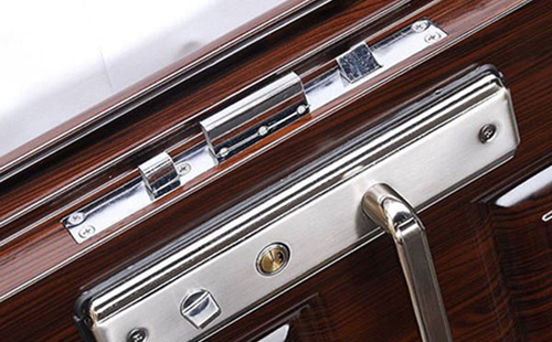 马尔康24小时上门开锁公司